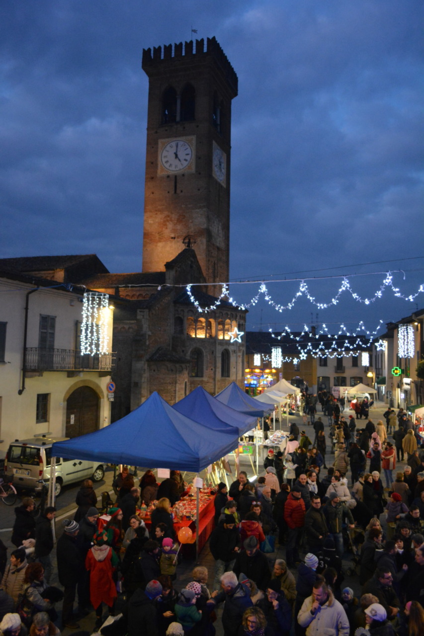 Aria di festa nel Cremasco: nel weekend (e non solo) tanti appuntamenti sotto l’Albero