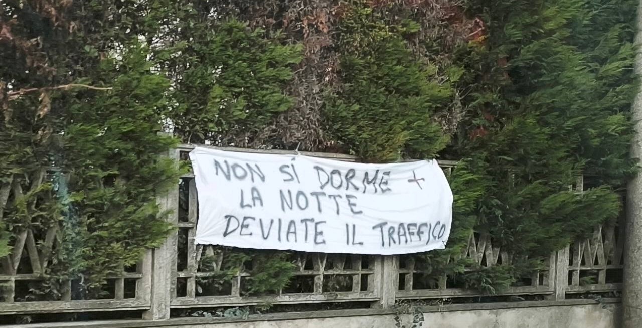 Tre rotonde lungo al Sp 132