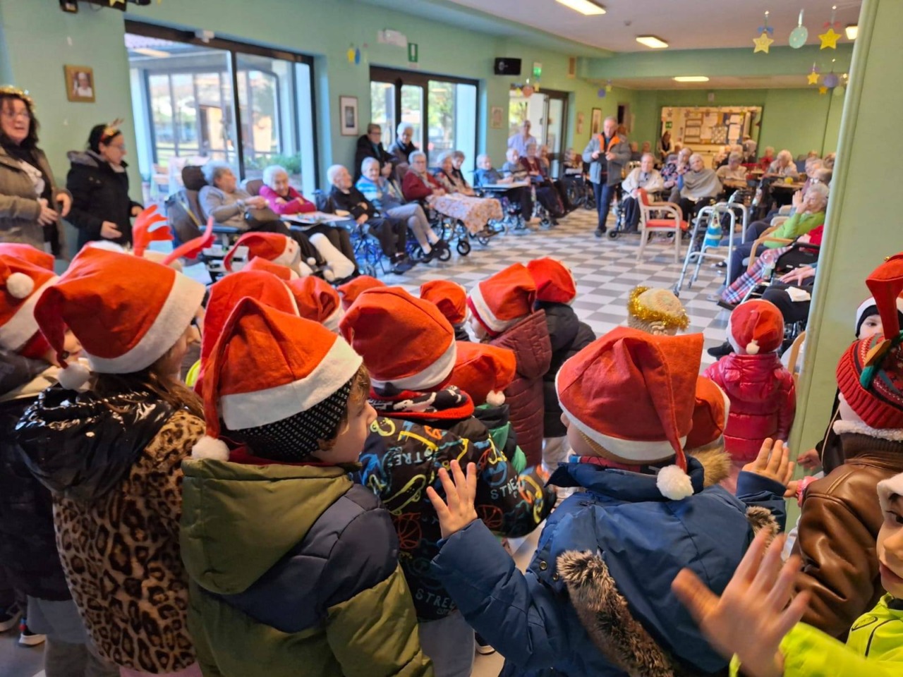 Il nuovo CdA di Casa Aresi dà il via al mandato con le iniziative natalizie in struttura