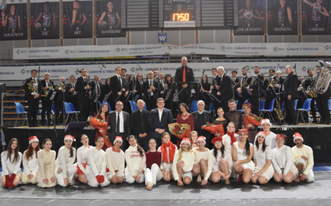 Il tradizionale concerto di Natale riempie il PalaFacchetti di Treviglio