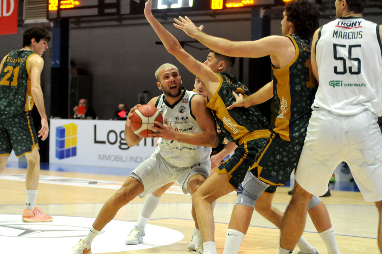 Orzinuovi ha più energie, la Tav Treviglio Brianza cade sul parquet orceano