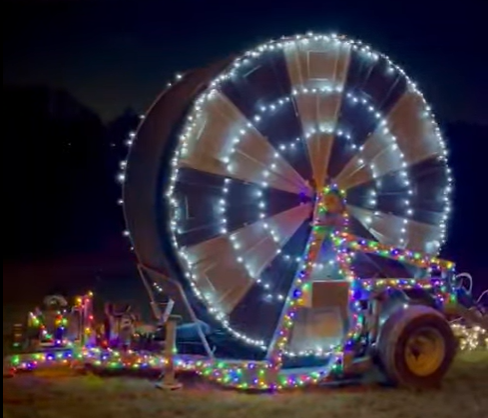 “Brembo Farm” ancora campione di luminarie, che spettacolo l’irrigatrice illuminata