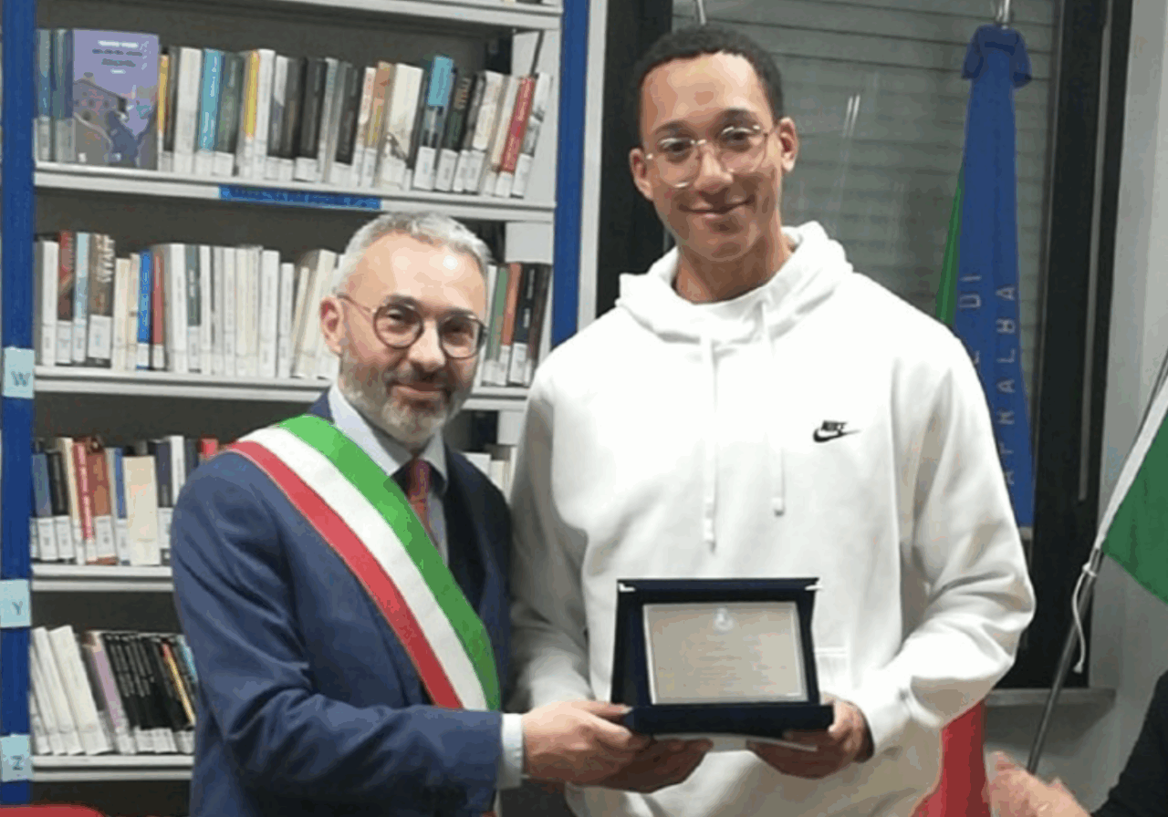 Capralba premia il suo campione: riconoscimento a Francesco Crotti