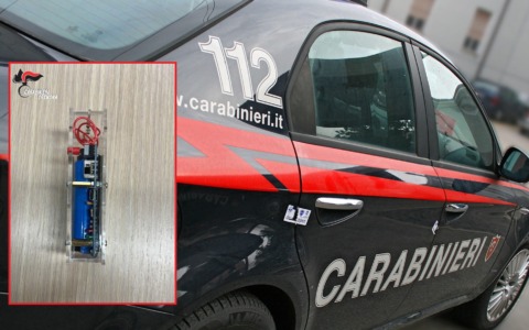 Girava con uno storditore elettrico, denunciato
