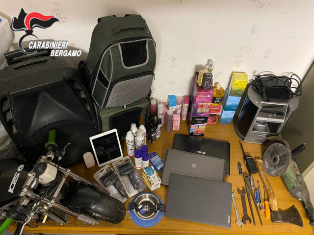 Colpo al centro sportivo, dopo un rocambolesco inseguimento arrestato un pregiudicato