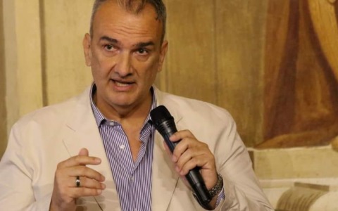 Dimissioni a sorpresa, l’assessore allo Sport Carlo Carminati rinuncia alla carica