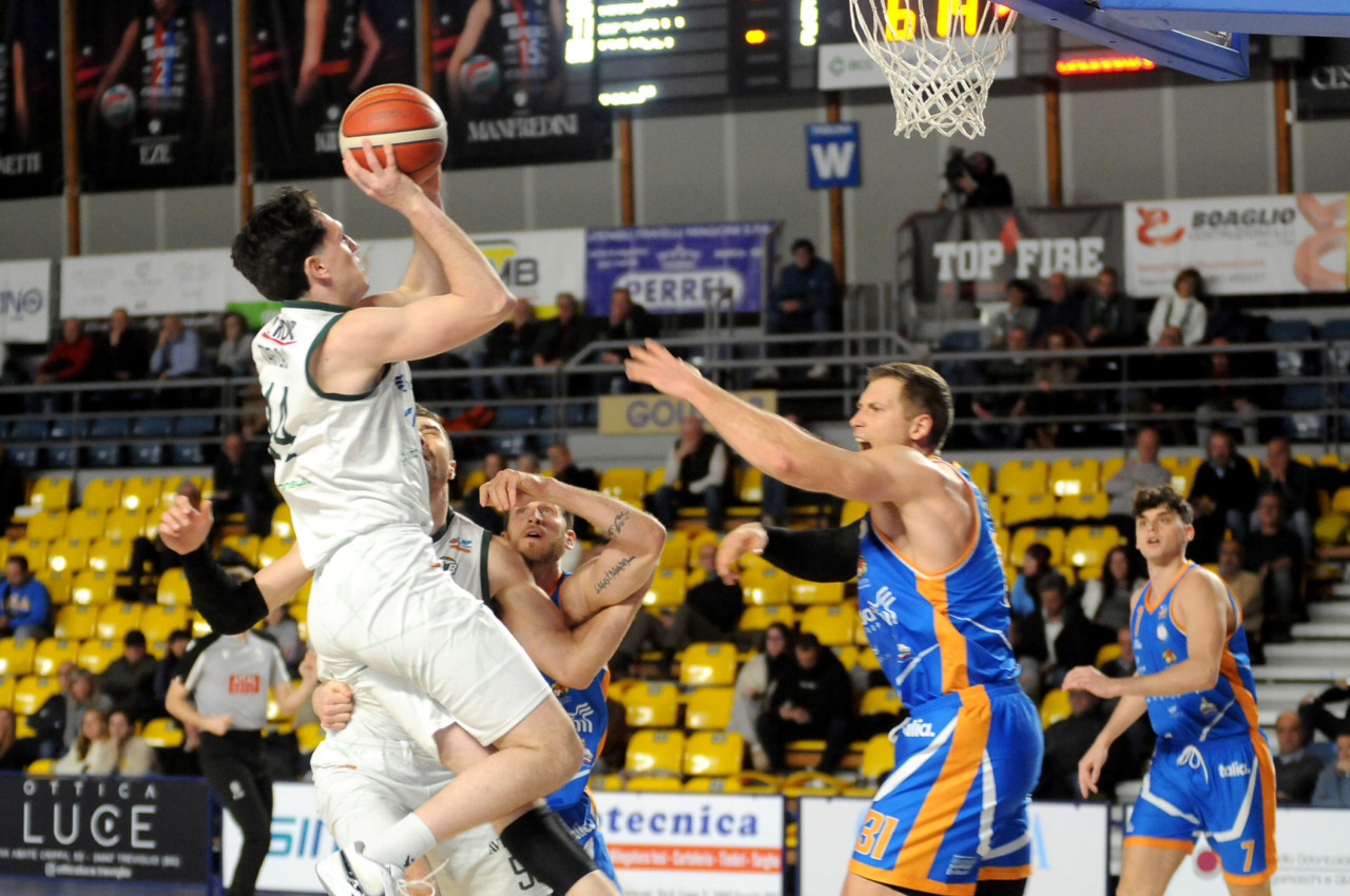 Pronto riscatto Tav Treviglio Brianza, Agrigento crolla al PalaFacchetti