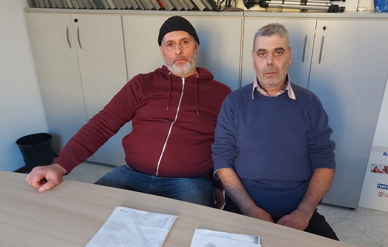 Cimitero di Treviglio, licenziati e con tre mesi di stipendi arretrati:  “Non ci danno neanche l’assegno di disoccupazione”