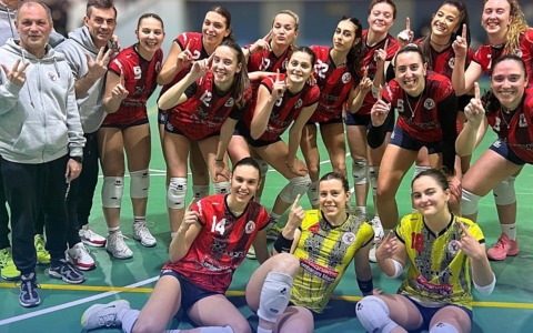 Lurano 95, la capolista non perde colpi: superata Brescia al termine di una dura battaglia