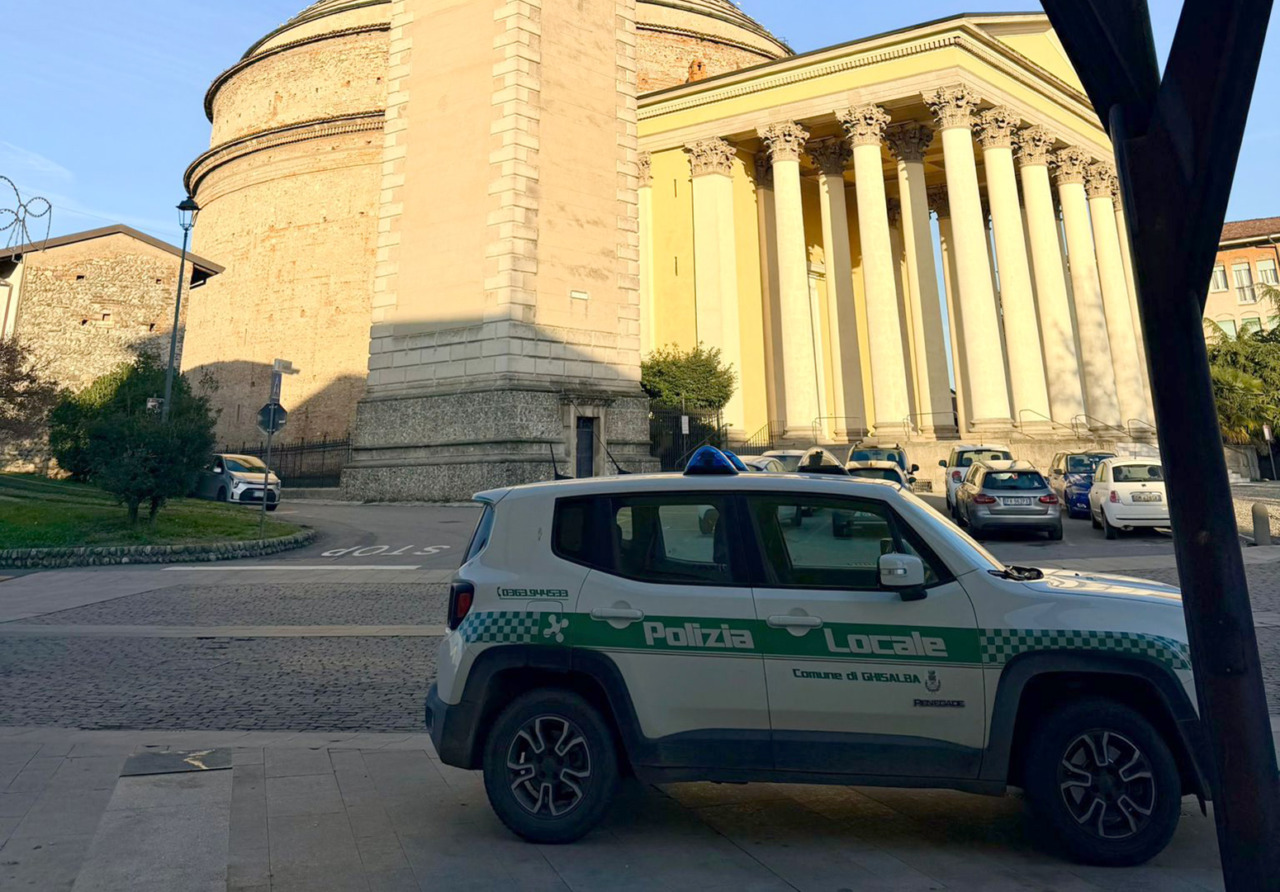 Irregolarità amministrative, multato un negozio di alimentari