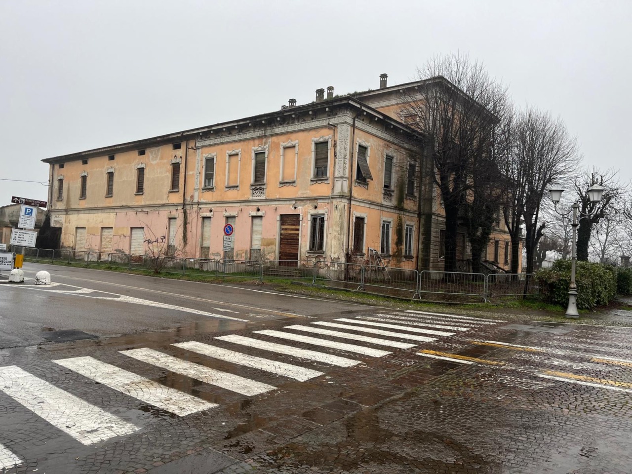 Una nuova vita per l’ex hotel “Tre re”?