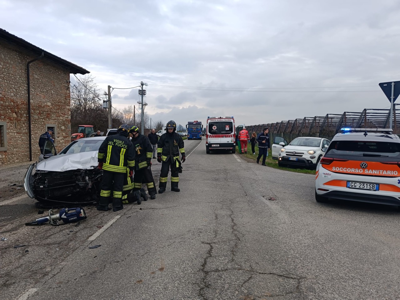 Scontro tra auto a Martinengo, feriti un 33enne e un 75enne