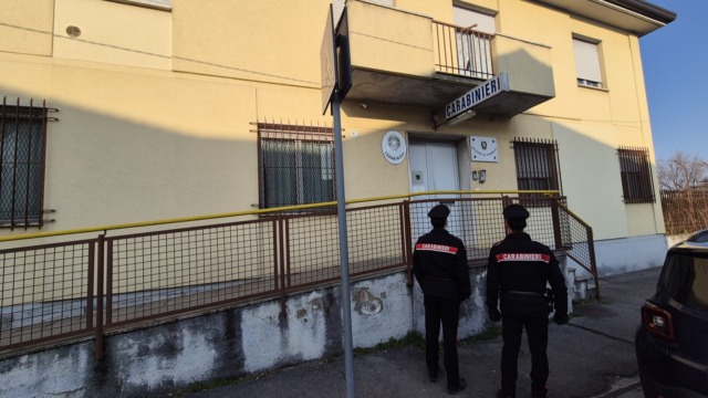 Maltrattava l’anziana madre per estorcerle denaro: ha speso tutto per comprarsi la droga