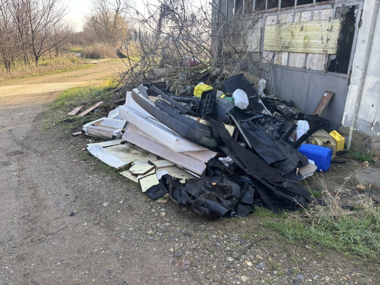 Fiume Oglio, i volontari del Gelso in campo contro l’inciviltà