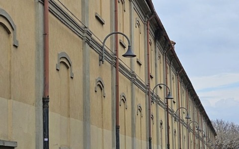 L’ex linificio al Mipim di Cannes, mentre crolla il tetto dell’immobile abbandonato