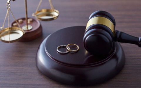 Febbraio, il mese degli innamorati… ma quando l’amore finisce? In Italia si divorzia sempre di più