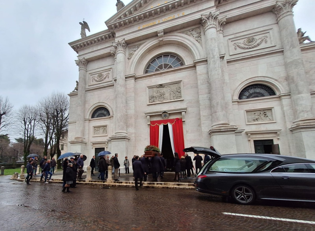 Forte cordoglio per l’estremo saluto al dottor Rocco Allegreni