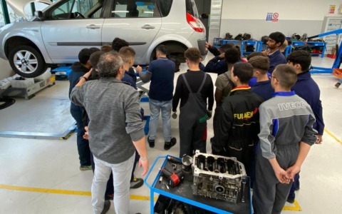 All’Enfapi di Treviglio un corso per entrare nel mondo del restauro di auto d’epoca