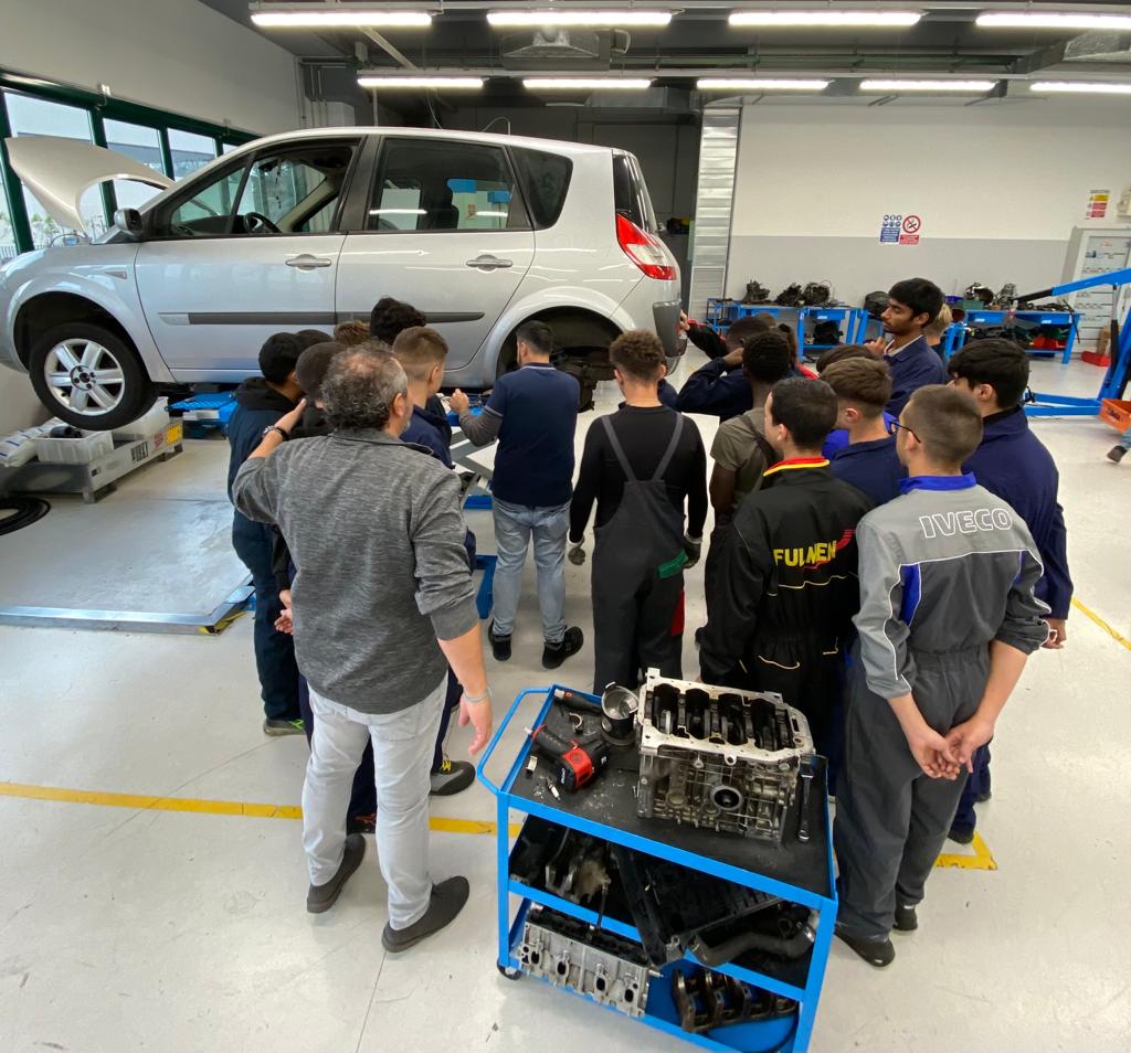 All’Enfapi di Treviglio un corso per entrare nel mondo del restauro di auto d’epoca