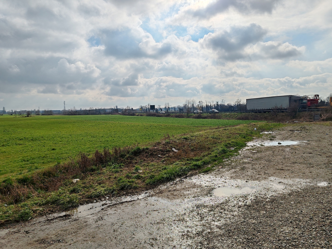 Revisione del Pgt, tagli al 57% degli ambiti: parking tir vicino al casello Brebemi