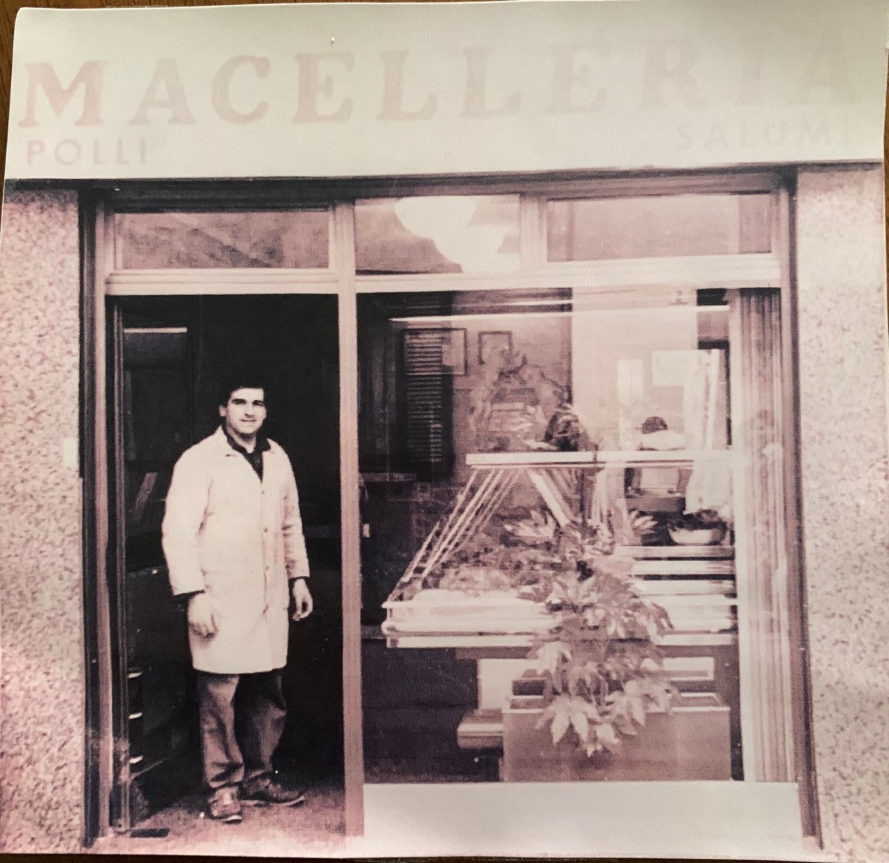 Maurizio va in pensione, chiude la storica “Macelleria Rivoltella” di Verdellino