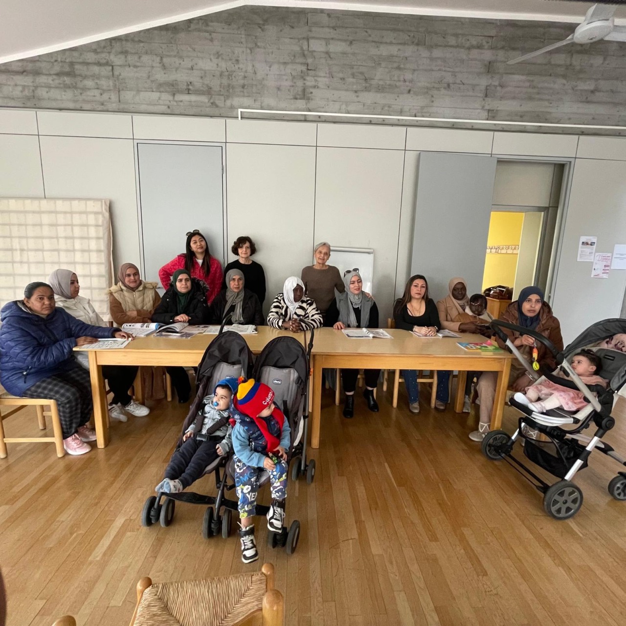 La scuola di italiano per stranieri compie 15 anni, dal Pd arriva un dono