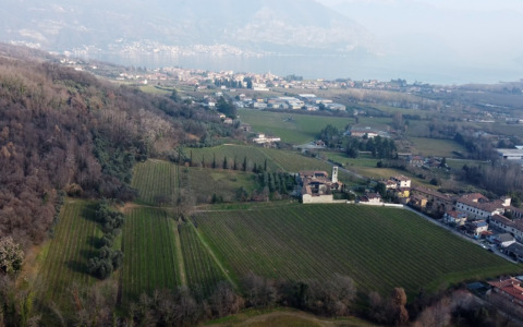 Alla scoperta della Franciacorta con “Dentro e Fuori dal Comune”, questa sera su il61 e Telecity