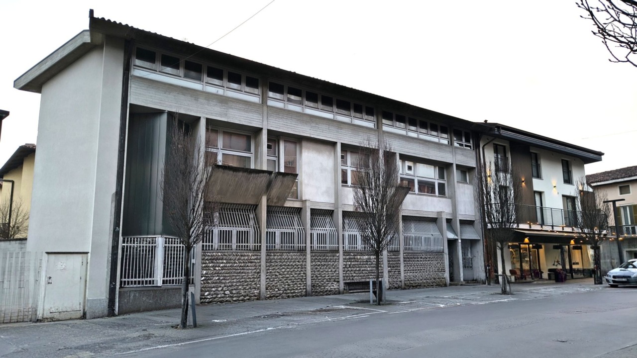 Nuova piazzola ecologica in via Coppi: per finanziarla mutuo e vendita della ex Bcc