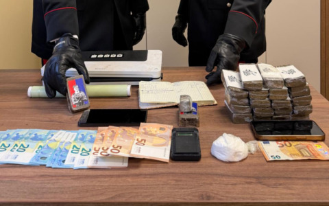 Pusher arrestati a Osio Sotto: in auto avevano due chili di hashish