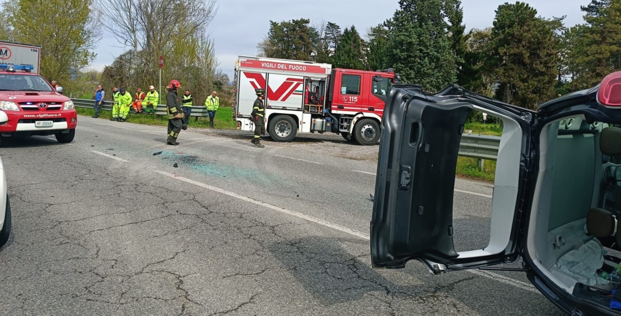 Doppio incidente a pochi chilometri di distanza: traffico in tilt tra Fara Olivana e Romano