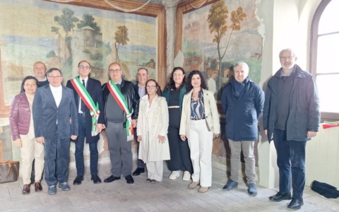 Castello Albani, svelati i restauri alla Sala delle Quattro Stagioni e ai lacerti del cortile interno
