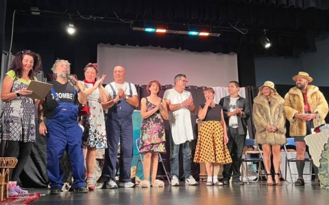 “Le Piccole Volpi” tornano sul palco con lo spettacolo originale “Pota yes… si va in America”