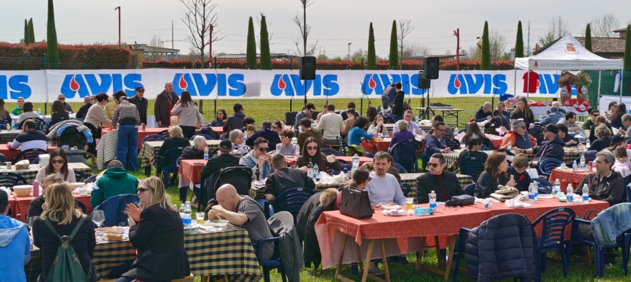 “Öf, böcc e salàm nostrà”: a Romano una tradizione Avis che guarda al futuro