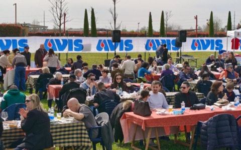 “Öf, böcc e salàm nostrà”: a Romano una tradizione Avis che guarda al futuro