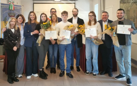 Antegnate premia il merito: riconoscimenti a cinque studenti per l’eccellenza scolastica
