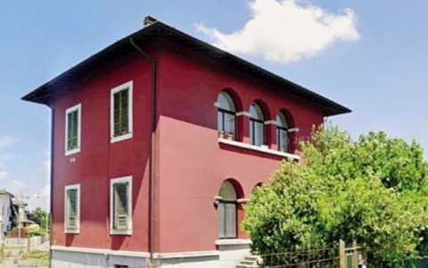 Venduta l’ex casa cantoniera di Calcio: incasso da 190mila euro per la Provincia