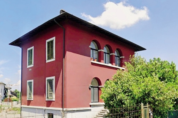 Venduta l’ex casa cantoniera di Calcio: incasso da 190mila euro per la Provincia