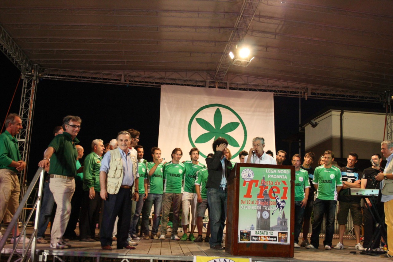 Per la Lega è finita un’era: “Abbiamo perso il nostro Capo e un uomo del popolo”