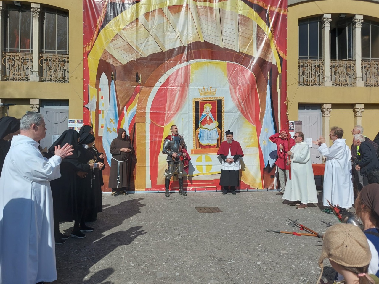 Rievocazione storica del Miracolo a Treviglio: oltre 2 mila persone in piazza