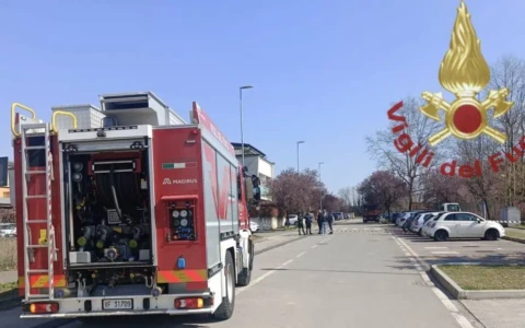 Fuga di gas durante i lavori di scavo: sgomberato asilo nido a Romano