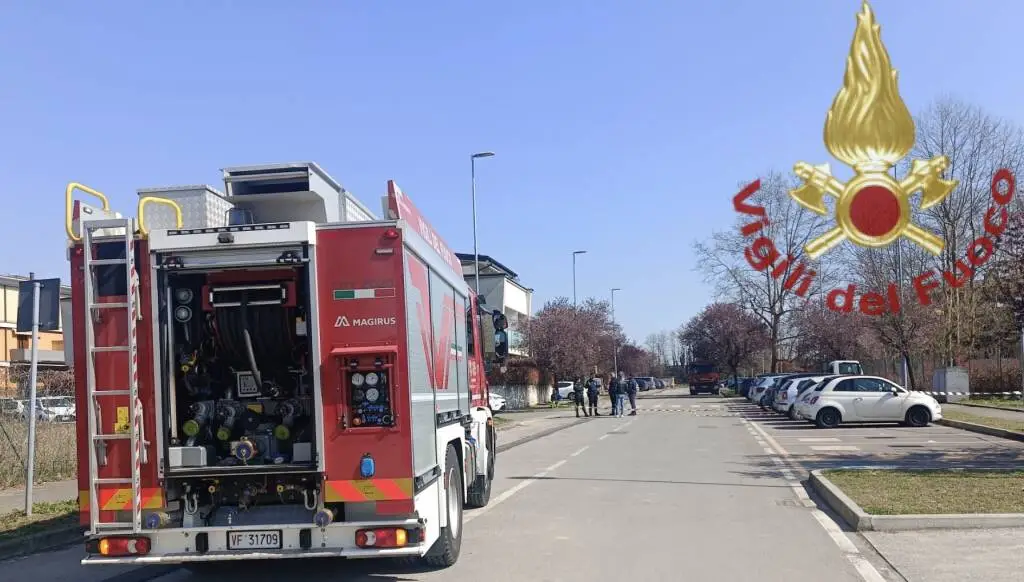 Fuga di gas durante i lavori di scavo: sgomberato asilo nido a Romano