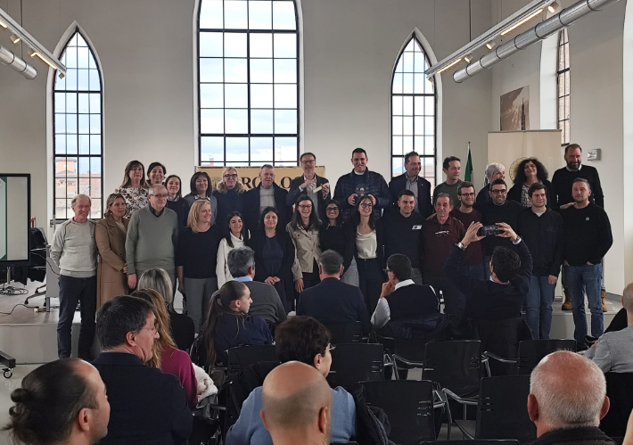 “Premio Pro loco” al “Gruppo oratorio”, padre Consonni socio onorario