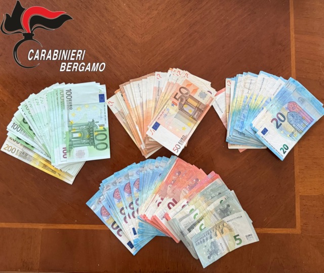 Finto carabiniere in azione ad Azzano, fermato con oltre ottomila euro in contanti