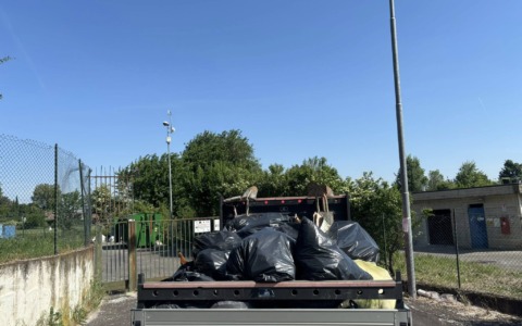 Fiume Oglio e centro cittadino a Calcio, i volontari del Gelso in campo contro l’inciviltà