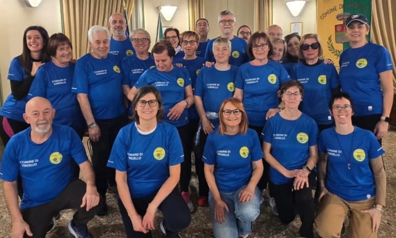 Dal Comune una nuova maglia per il Gruppo dei camminatori