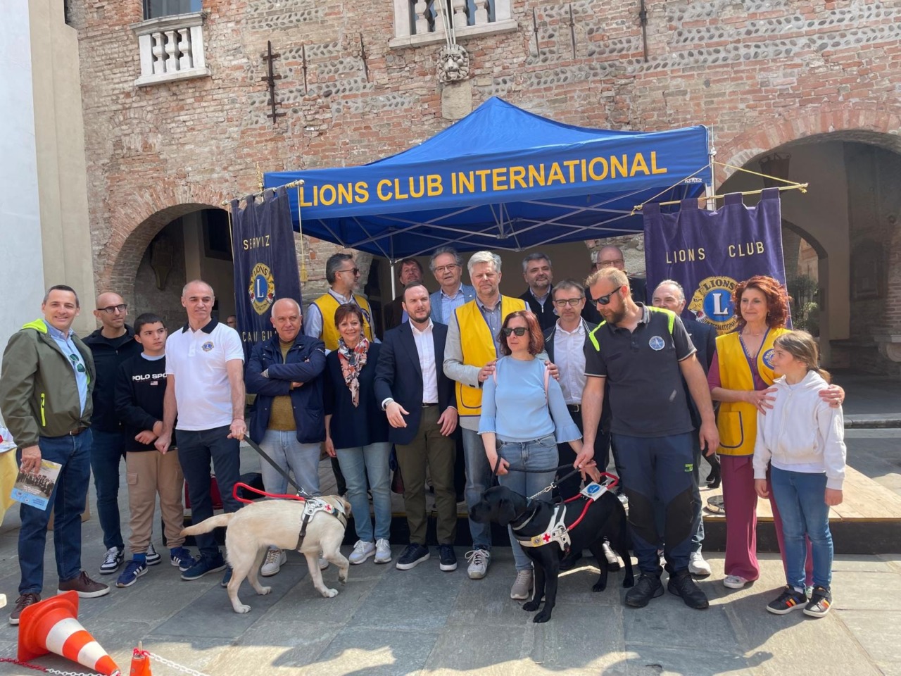 I “superpoteri” dei cani guida: da Limbiate a Romano un aiuto che cambia la vita