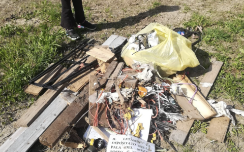 Rifiuti pericolosi nelle aree verdi: cresce l’allarme a Rivolta d’Adda