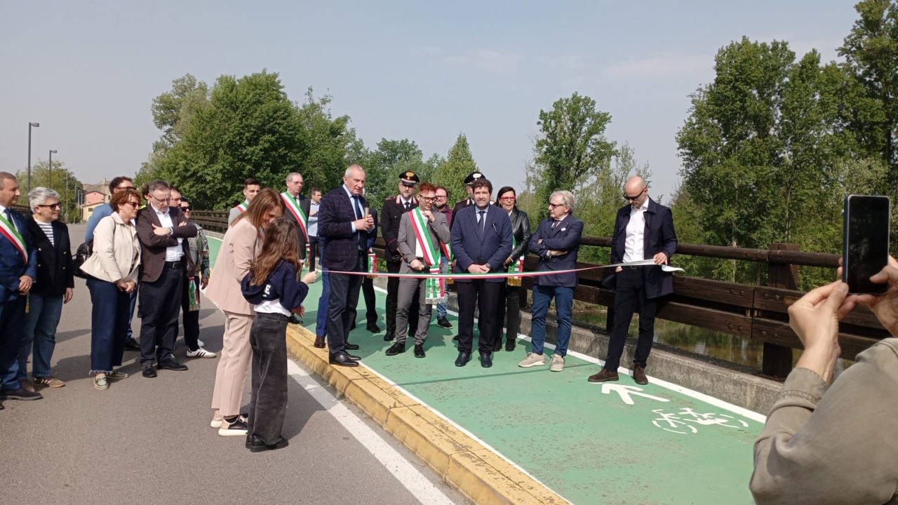 Greenway dell’Oglio, nuovi tratti ciclopedonali inaugurati a Calcio e Pumenengo, unite le provincie di  Brescia e Bergamo