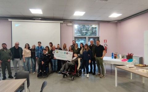 Dai commercianti e dal “Fermento Festival” cinquemila euro alla “SFA STD” e “Casa dei Colori”