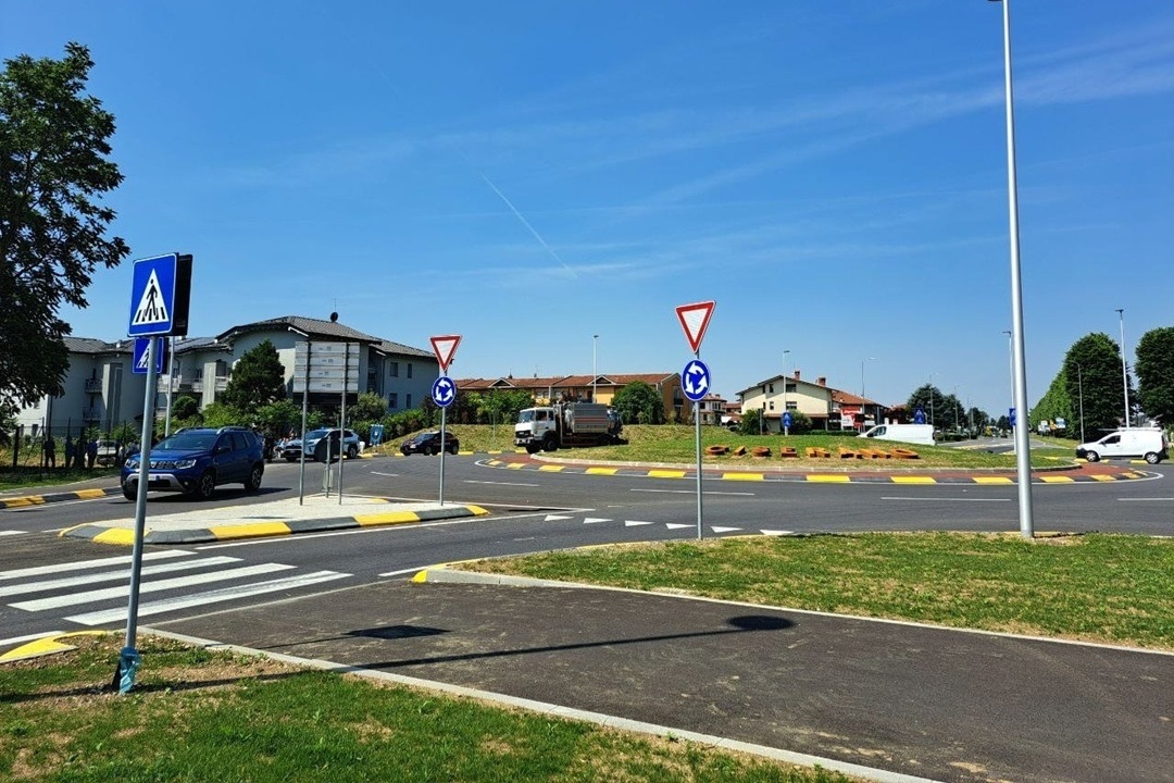 Rotonda “del Missile”, inaugurata la nuova viabilità a Ciserano: più sicurezza e traffico più fluido sulla Francesca